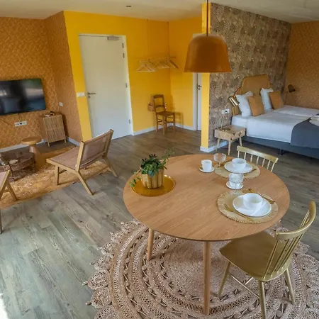 Bed & Breakfast Tweezeven