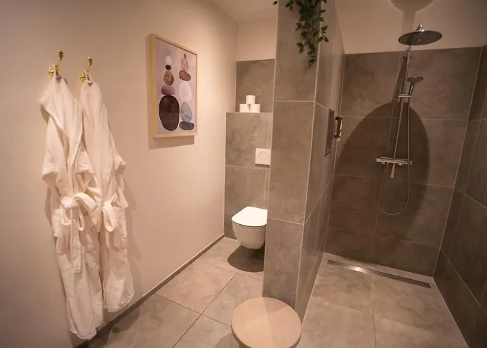 Tweezeven Bed & Breakfast 4*