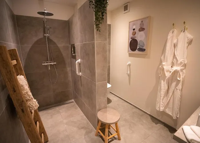 Tweezeven Bed & Breakfast 4*