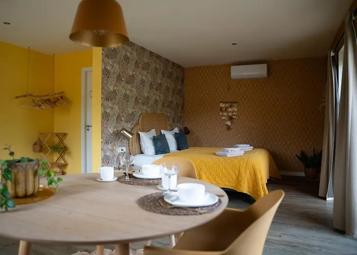 Bed & Breakfast Tweezeven Geulle