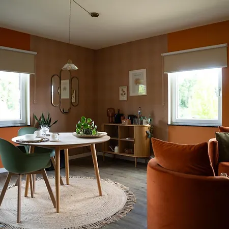 Tweezeven Bed & Breakfast 4*