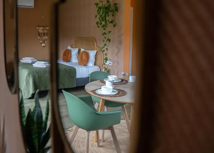 Bed & Breakfast Tweezeven 4*